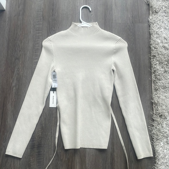 Babaton ambrosia sculpt knit matte pearl top size small - Picture 1 of 3